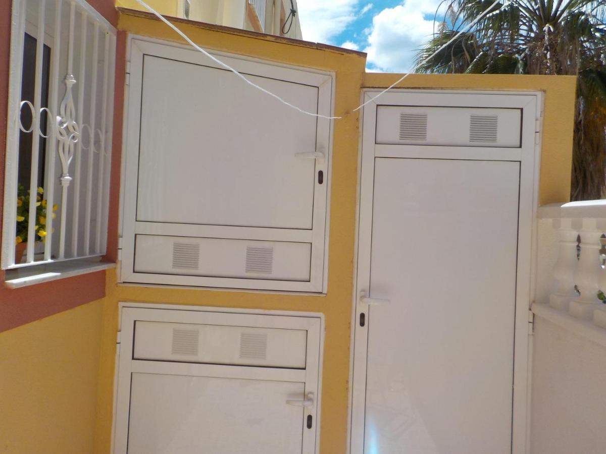 Casa La Zenia Elite Townhouse With Shared Pool And 10 Minutes Walk To Beach Villa Orihuela Exterior photo